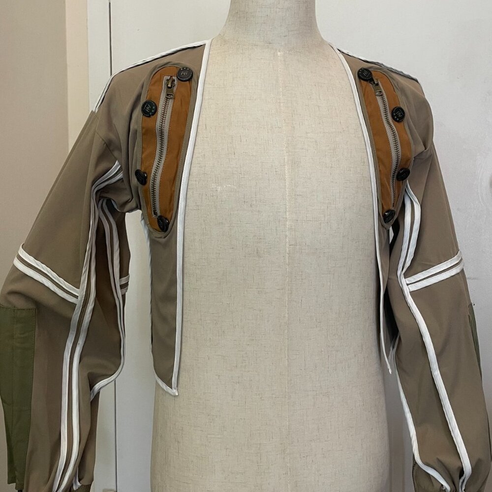 EAM VESTE Women’s Khaki Tan Cropped Utility Jacket-L Janai Nicole Zip Accent